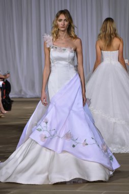 Ines Di Santo pist gösteri