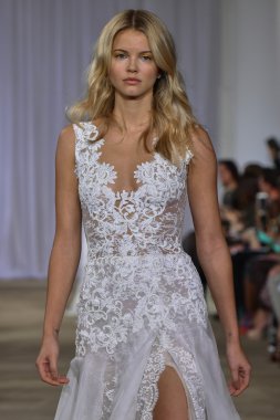 Ines Di Santo pist gösteri