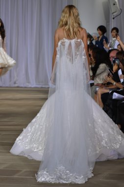 Ines Di Santo pist gösteri