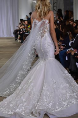 Ines Di Santo pist gösteri