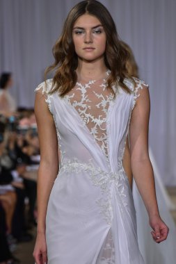 Ines Di Santo pist gösteri