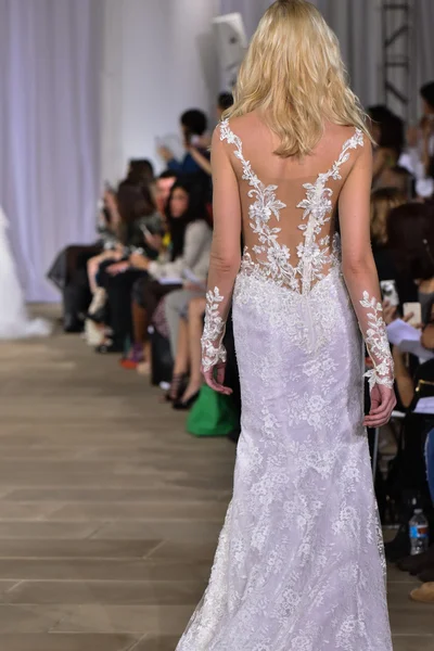 Ines Di Santo pist gösteri