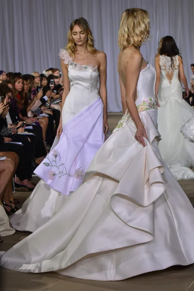 Ines Di Santo pist gösteri