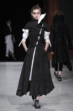 Paris Moda Haftası kapsamında Aganovich gösterisi