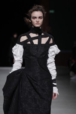 Paris Moda Haftası kapsamında Aganovich gösterisi