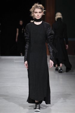 Paris Moda Haftası kapsamında Aganovich gösterisi