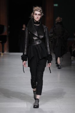 Paris Moda Haftası kapsamında Aganovich gösterisi