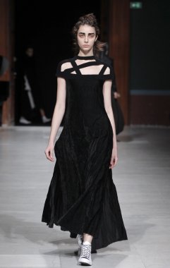 Paris Moda Haftası kapsamında Aganovich gösterisi