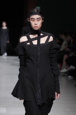 Paris Moda Haftası kapsamında Aganovich gösterisi