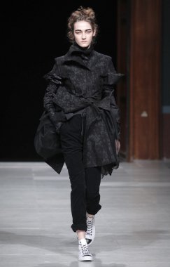 Paris Moda Haftası kapsamında Aganovich gösterisi