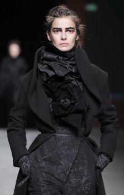 Paris Moda Haftası kapsamında Aganovich gösterisi