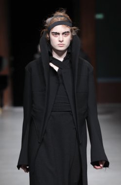 Paris Moda Haftası kapsamında Aganovich gösterisi