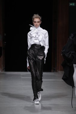 Paris Moda Haftası kapsamında Aganovich gösterisi