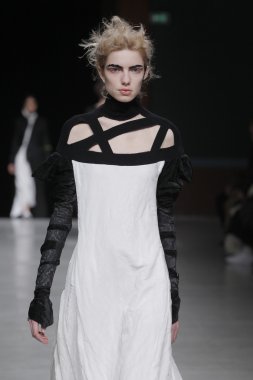 Paris Moda Haftası kapsamında Aganovich gösterisi