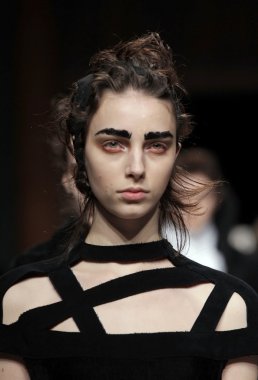 Paris Moda Haftası kapsamında Aganovich gösterisi