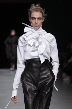 Paris Moda Haftası kapsamında Aganovich gösterisi