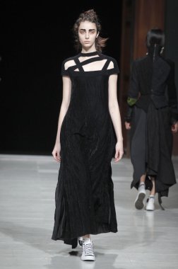 Paris Moda Haftası kapsamında Aganovich gösterisi