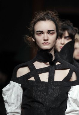 Paris Moda Haftası kapsamında Aganovich gösterisi