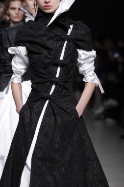 Paris Moda Haftası kapsamında Aganovich gösterisi