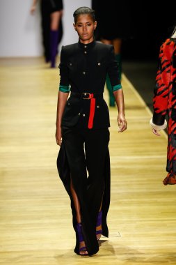 Paris Moda Haftası kapsamında Barbara Bui gösterisi