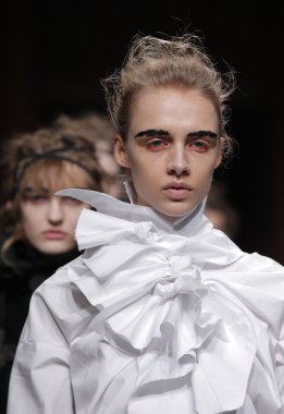 Paris Moda Haftası kapsamında Aganovich gösterisi