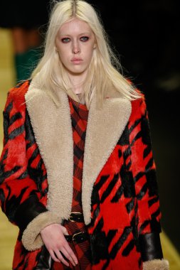 Paris Moda Haftası kapsamında Barbara Bui gösterisi