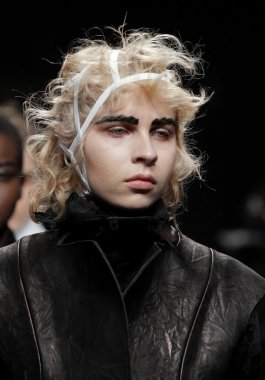 Paris Moda Haftası kapsamında Aganovich gösterisi