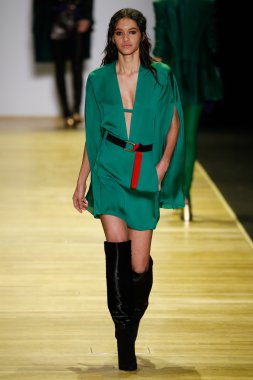 Paris Moda Haftası kapsamında Barbara Bui gösterisi