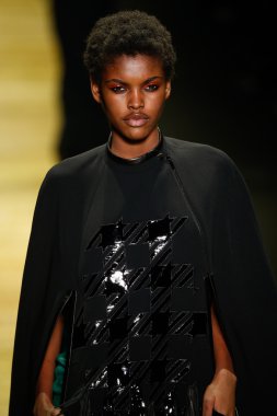 Paris Moda Haftası kapsamında Barbara Bui gösterisi