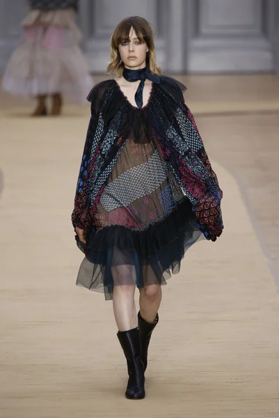 Chloe show as part of the Paris Fashion Week — Stock Photo, Image