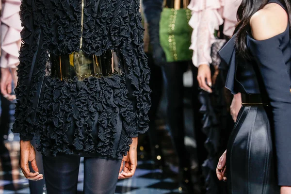 Espectáculo de Balmain como parte de la Semana de la Moda de París — Foto de Stock