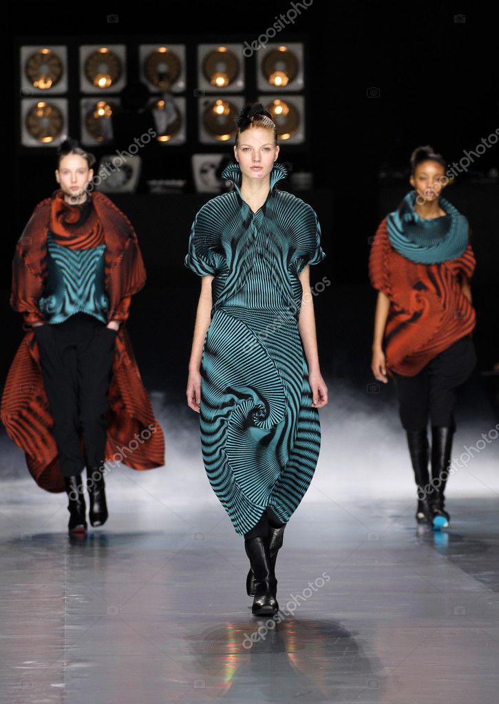 Issey Miyake show as part of the Paris Fashion Week – Stock Editorial ...