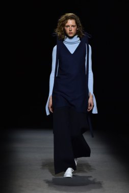 Paris Moda Haftası kapsamında Jacquemus gösterisi