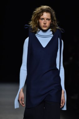 Paris Moda Haftası kapsamında Jacquemus gösterisi