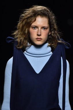 Paris Moda Haftası kapsamında Jacquemus gösterisi