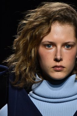 Paris Moda Haftası kapsamında Jacquemus gösterisi