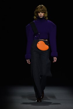 Paris Moda Haftası kapsamında Jacquemus gösterisi