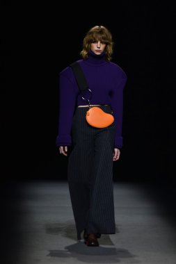 Paris Moda Haftası kapsamında Jacquemus gösterisi