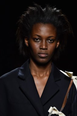 Paris Moda Haftası kapsamında Jacquemus gösterisi