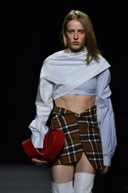 Paris Moda Haftası kapsamında Jacquemus gösterisi