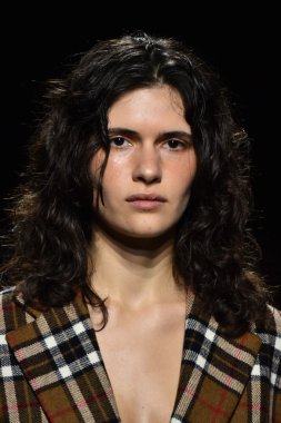 Paris Moda Haftası kapsamında Jacquemus gösterisi