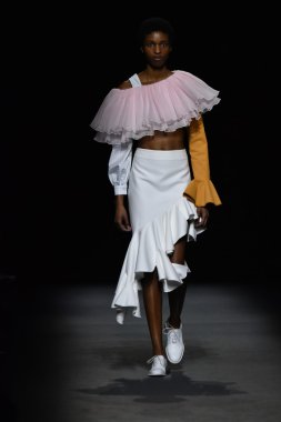 Paris Moda Haftası kapsamında Jacquemus gösterisi