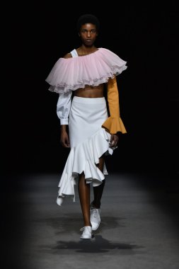 Paris Moda Haftası kapsamında Jacquemus gösterisi