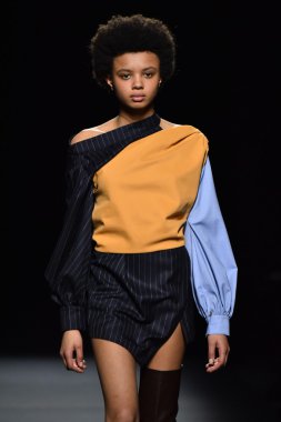 Paris Moda Haftası kapsamında Jacquemus gösterisi