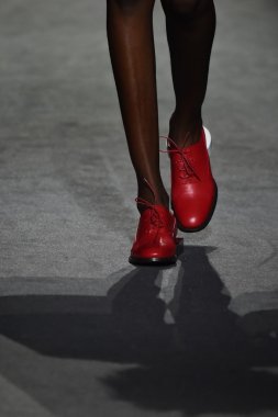 Paris Moda Haftası kapsamında Jacquemus gösterisi