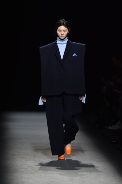 Paris Moda Haftası kapsamında Jacquemus gösterisi