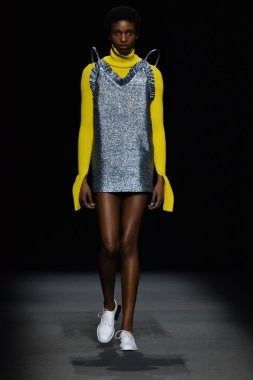 Paris Moda Haftası kapsamında Jacquemus gösterisi