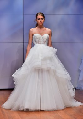 Rivini gelin pist Show