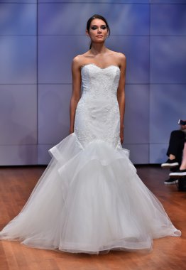 Rivini gelin pist Show