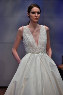 Rivini gelin pist Show